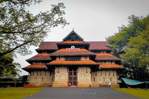 Vadakkumnathan Temple
